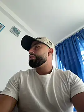 Snapshot of mikeblaree chatting on July 12, 2026, 6:43 pm mikeblaree online show from July 12, 2026, 6:43 pm