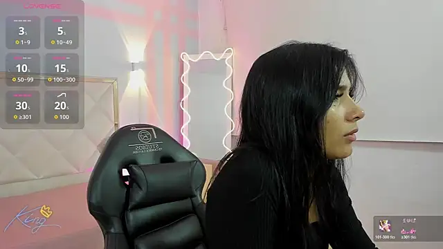 Snapshot of Gaby_tay1 chatting on April 29, 2026, 3:21 am Gaby tay1 online show from April 29, 2026, 3:21 am