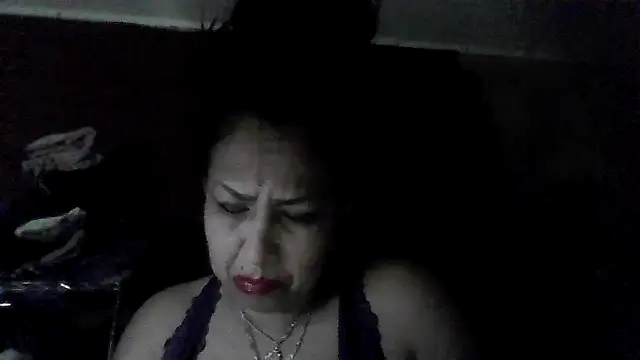 Snapshot of SweetSexyLatina chatting on May 8, 2026, 1:27 pm SweetSexyLatina online show from May 8, 2026, 1:27 pm