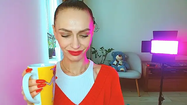 Snapshot of Lady_Sunshine_ chatting on February 13, 2026, 8:10 am Lady Sunshine online show from February 13, 2026, 8:10 am