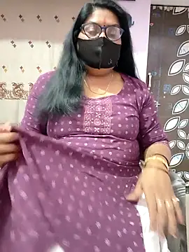 Snapshot of fuunalka chatting on April 18, 2026, 9:13 am fuunalka online show from April 18, 2026, 9:13 am