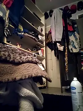 ShysluutGia online show from November 6, 2025, 8:43 pm