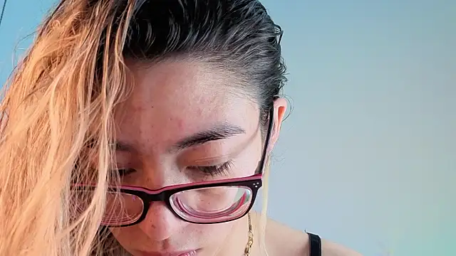 Carolblonde online show from March 24, 2026, 1:43 am