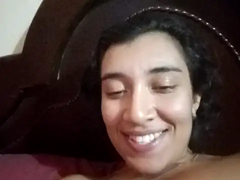 Snapshot of Robin_H00t chatting on February 12, 2025, 6:29 am Robin H00t online show from February 12, 2025, 6:29 am