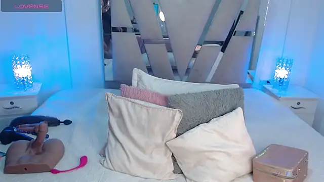 Snapshot of KathyLee69_ chatting on September 19, 2025, 7:58 pm KathyLee69 online show from September 19, 2025, 7:58 pm