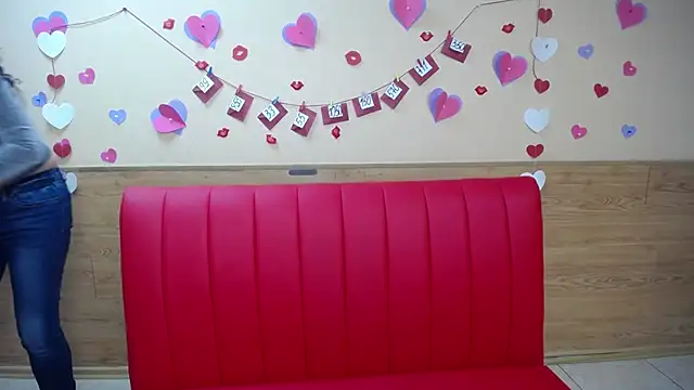 Miroslava Happi online show from March 18, 2025, 6:25 am