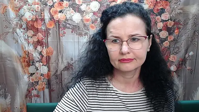 Snapshot of Miroslava_Happi chatting on April 17, 2026, 5:54 am Miroslava Happi online show from April 17, 2026, 5:54 am