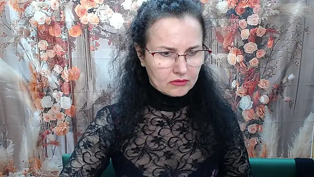 Snapshot of Miroslava_Happi chatting on April 25, 2026, 5:43 am Miroslava Happi online show from April 25, 2026, 5:43 am