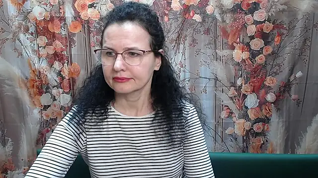 Snapshot of Miroslava_Happi chatting on April 26, 2026, 5:49 am Miroslava Happi online show from April 26, 2026, 5:49 am