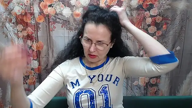 Snapshot of Miroslava_Happi chatting on May 9, 2026, 5:56 am Miroslava Happi online show from May 9, 2026, 5:56 am