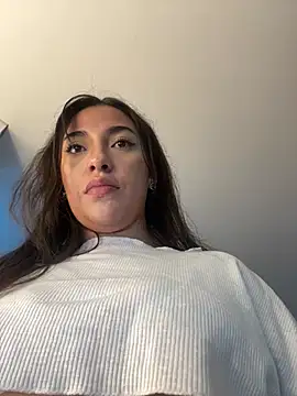 KarolVega- online show from February 25, 2025, 6:09 pm