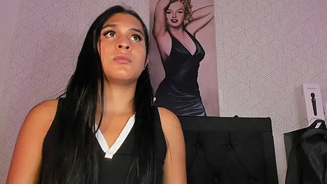 Selena fox7 online show from November 14, 2025, 4:44 am