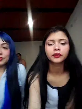 CHLOE ISABELL online show from October 25, 2025, 9:31 pm