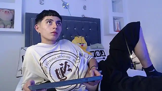 Snapshot of MaikyCooper chatting on March 13, 2025, 3:33 am MaikyCooper online show from March 13, 2025, 3:33 am