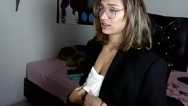 Auroraa soul online show from December 14, 2025, 9:03 am