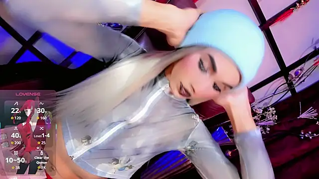 emelly horny  online show from April 11, 2026, 7:29 pm