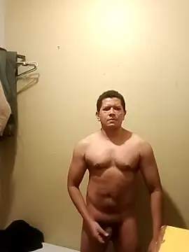 Snapshot of machoactivo1 chatting on February 10, 2025, 8:53 am machoactivo1 online show from February 10, 2025, 8:53 am