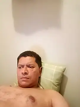 Snapshot of machoactivo1 chatting on February 12, 2025, 6:40 am machoactivo1 online show from February 12, 2025, 6:40 am