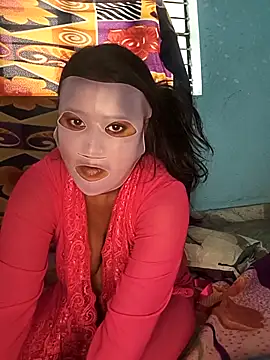 Snapshot of CuteRani001 chatting on February 14, 2025, 10:07 am CuteRani001 online show from February 14, 2025, 10:07 am