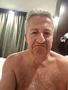 Snapshot of mann4u147 chatting on January 15, 2026, 10:35 pm mann4u147 online show from January 15, 2026, 10:35 pm