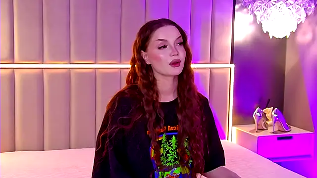 AlexaBright online show from October 24, 2025, 4:03 pm