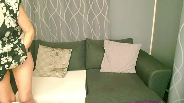 adeleadison online show from November 4, 2025, 8:30 pm