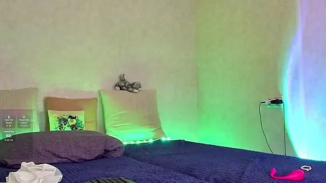 Roseaa online show from March 31, 2026, 5:35 pm