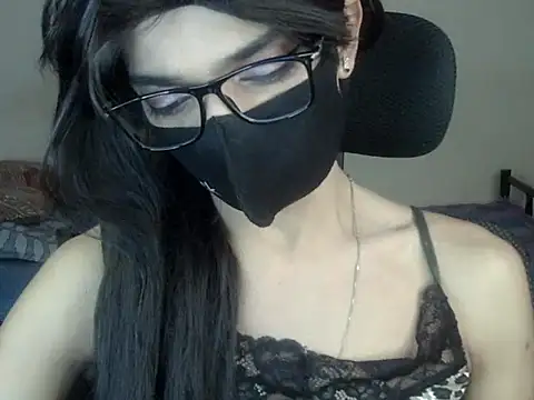 Snapshot of YourCDBitch chatting on October 5, 2025, 7:01 pm YourCDBitch online show from October 5, 2025, 7:01 pm