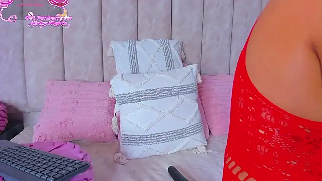 Snapshot of BrithanyParker_ chatting on February 12, 2026, 5:35 am BrithanyParker online show from February 12, 2026, 5:35 am