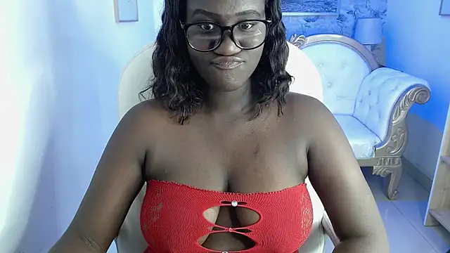 Snapshot of shanntall_tk chatting on December 4, 2025, 7:44 pm shanntall tk online show from December 4, 2025, 7:44 pm