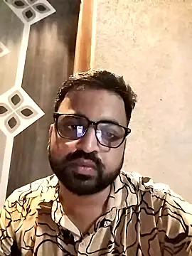 Vij717 online show from October 19, 2025, 2:29 pm