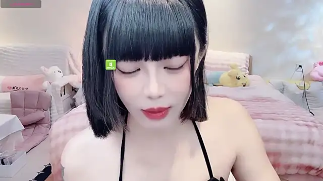 Eudora-0001 online show from November 21, 2025, 11:31 am