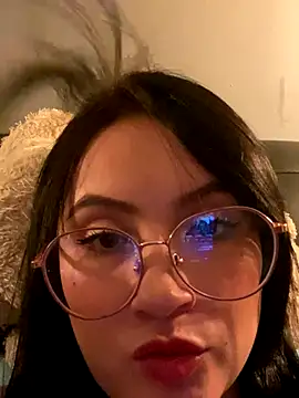 ValentinaOrtiz3 online show from September 15, 2025, 1:27 am