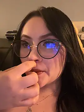 ValentinaOrtiz3 online show from February 11, 2026, 2:16 am