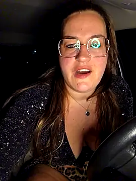 justtess online show from November 21, 2025, 10:52 pm