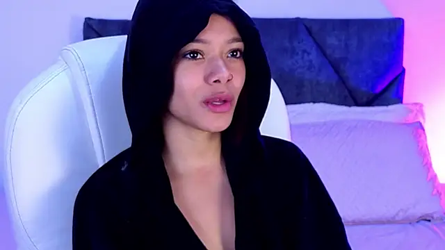 sara sharma  online show from October 3, 2025, 2:36 pm