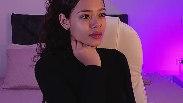 sara sharma  online show from October 27, 2025, 2:21 pm