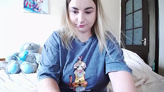YourSwetiwGirl online show from June 9, 2026, 8:59 am