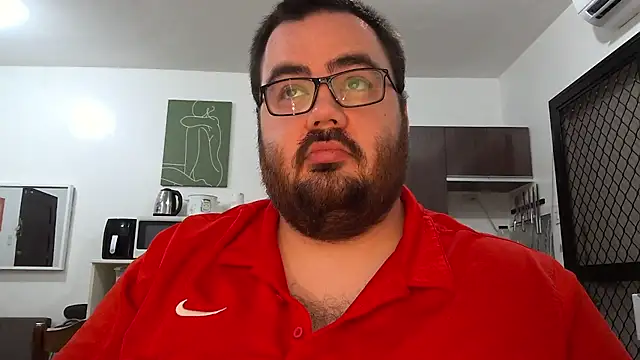 Snapshot of alexxxbear chatting on February 12, 2025, 10:26 pm alexxxbear online show from February 12, 2025, 10:26 pm