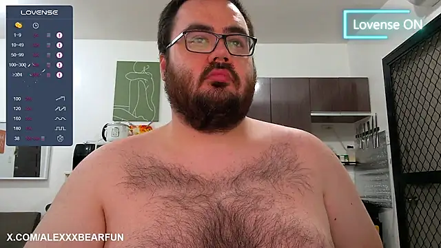 Snapshot of alexxxbear chatting on February 27, 2025, 3:59 pm alexxxbear online show from February 27, 2025, 3:59 pm