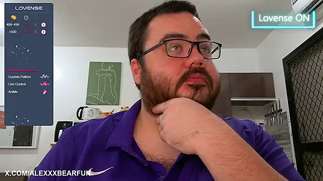 Snapshot of alexxxbear chatting on March 6, 2025, 5:22 pm alexxxbear online show from March 6, 2025, 5:22 pm