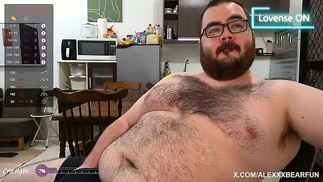 Snapshot of alexxxbear chatting on March 21, 2025, 2:39 am alexxxbear online show from March 21, 2025, 2:39 am