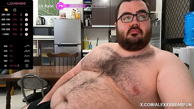 Snapshot of alexxxbear chatting on September 18, 2025, 9:33 am alexxxbear online show from September 18, 2025, 9:33 am