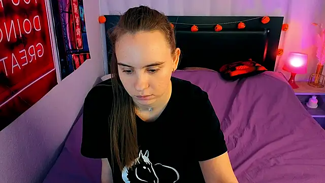 Lika 0ne online show from November 12, 2025, 11:54 am