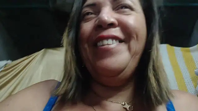 Snapshot of alina_maturehot chatting on March 11, 2025, 8:41 am alina maturehot online show from March 11, 2025, 8:41 am