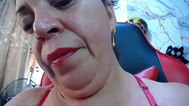 Snapshot of alina_maturehot chatting on October 27, 2025, 8:13 pm alina maturehot online show from October 27, 2025, 8:13 pm