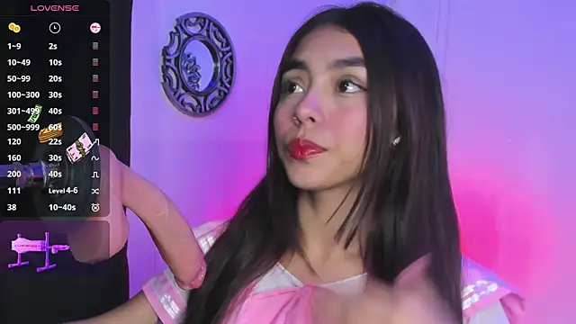 lanna brunette online show from December 18, 2025, 1:17 pm