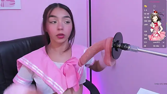 lanna brunette online show from February 10, 2026, 12:42 pm