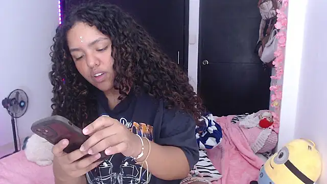 Anitta bell online show from February 14, 2025, 3:54 am