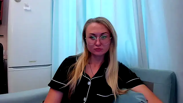 Snapshot of your_Goddess_Eva chatting on September 20, 2025, 12:17 pm your Goddess Eva online show from September 20, 2025, 12:17 pm